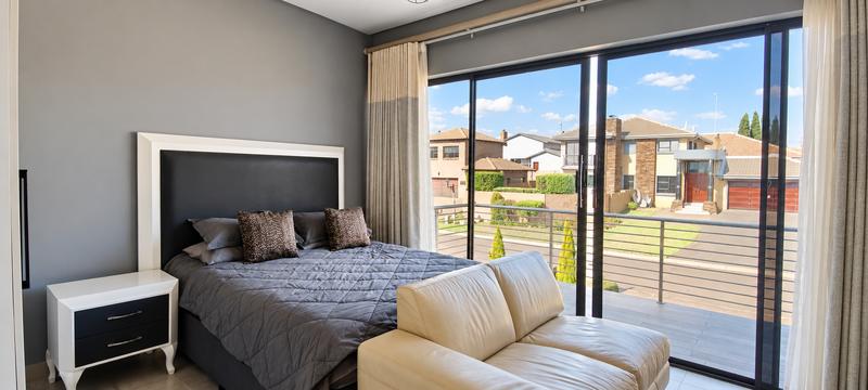 5 Bedroom Property for Sale in Middelburg Eastern Cape